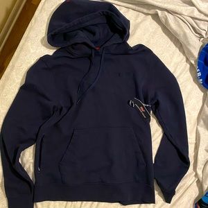 NWT Vineyard Vines hoodie. Size Medium.